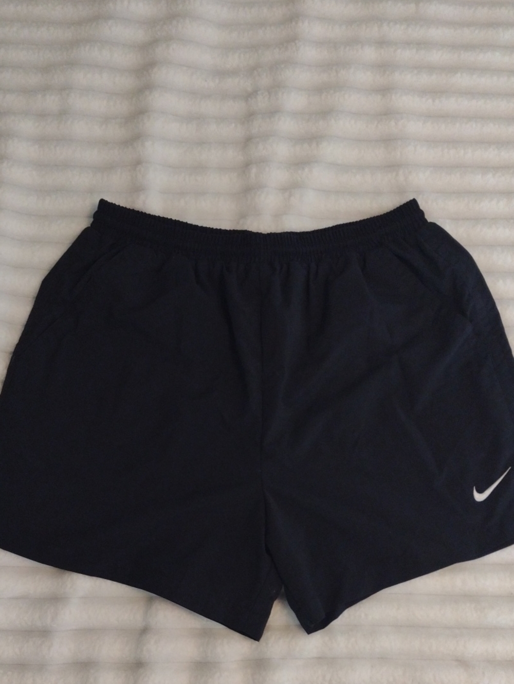 Nike Men's Large Black Sport Shorts Back Pocket Elastic Waist